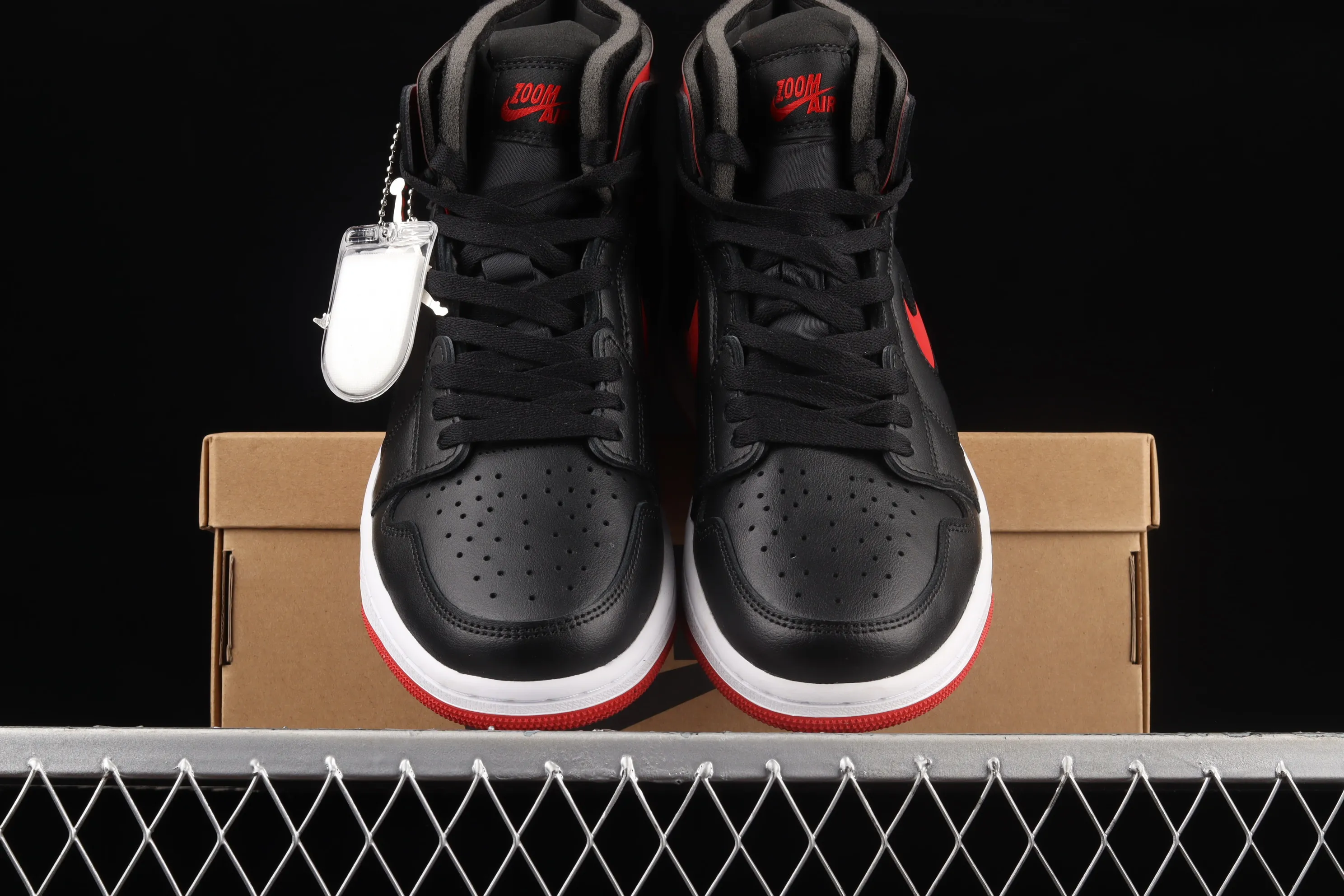 All categories Air Jordan Jordan series basketball shoes Air Jordan 1 High Air Jordan 1 Zoom CMFT AJ Joe 1 black and red color CT0979-006